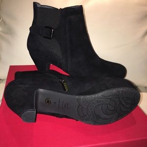 New Sacha London suede Boots-9 1/2